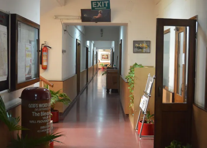 Blue Triangle Family Hostel New Delhi